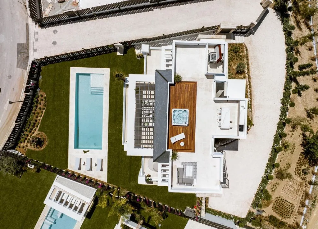 Villa 560m² in Portugal, Oeirash. Priced at 3700000€ rent photo-3