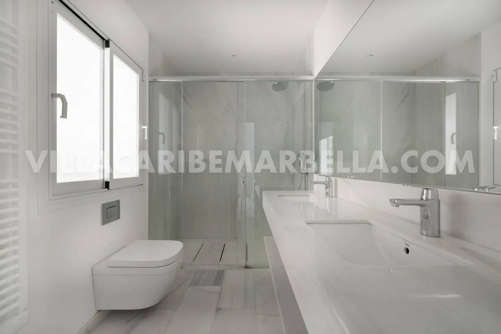 Villa 282m² in Portugal, Oeirash. Priced at 2880000€ rent photo-2