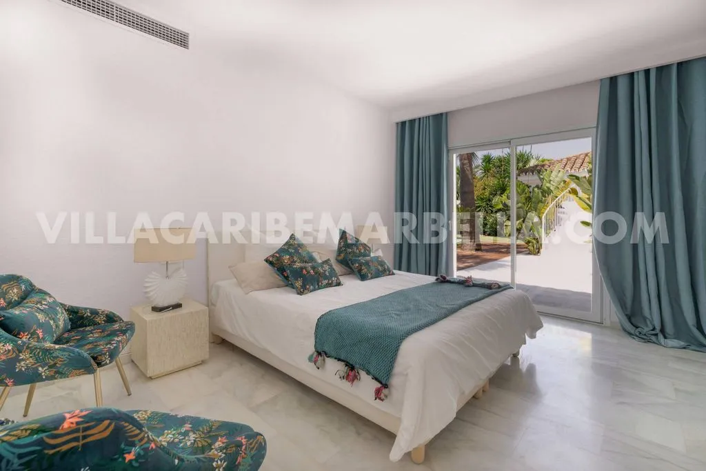 Villa 282m² in Portugal, Oeirash. Priced at 2880000€ rent photo-3
