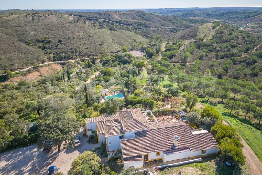House 416m² in Portugal, Lagos. Priced at 2995000€ rent photo-4