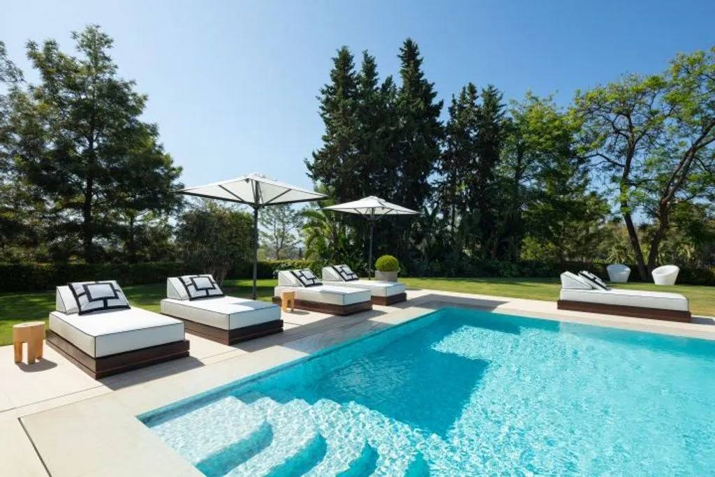House 702m² in Portugal, Oeirash. Priced at 9680000€ rent photo-4