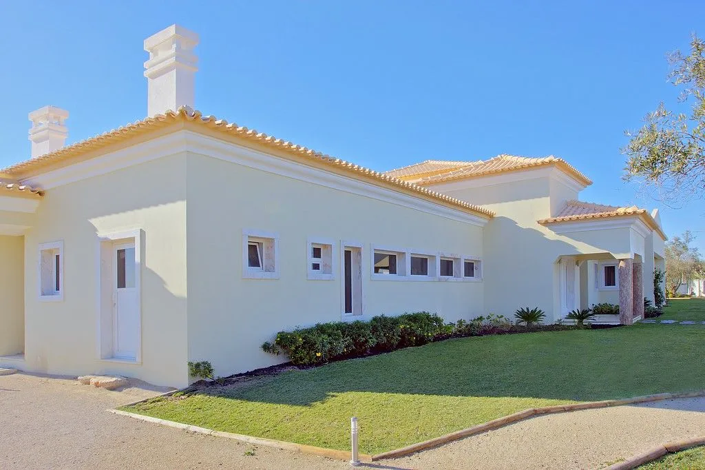 Villa 1084m² in Italy, Karimate. Priced at 2500000€ rent photo-6