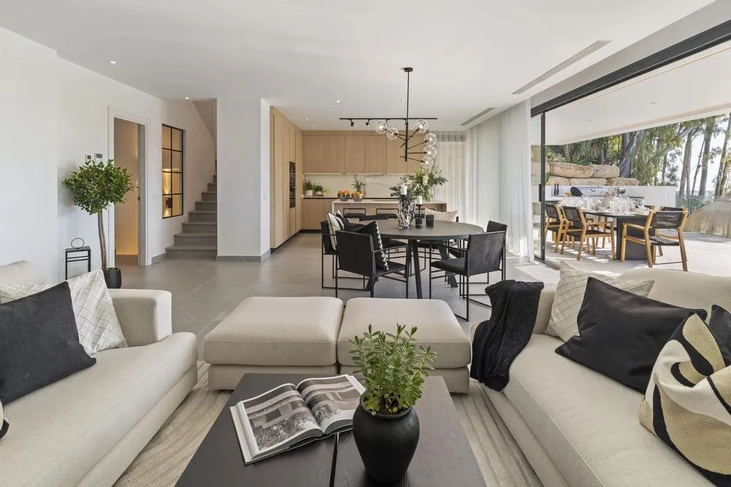 Villa 447m² in Portugal, Oeirash. Priced at 2495000€ rent photo-6