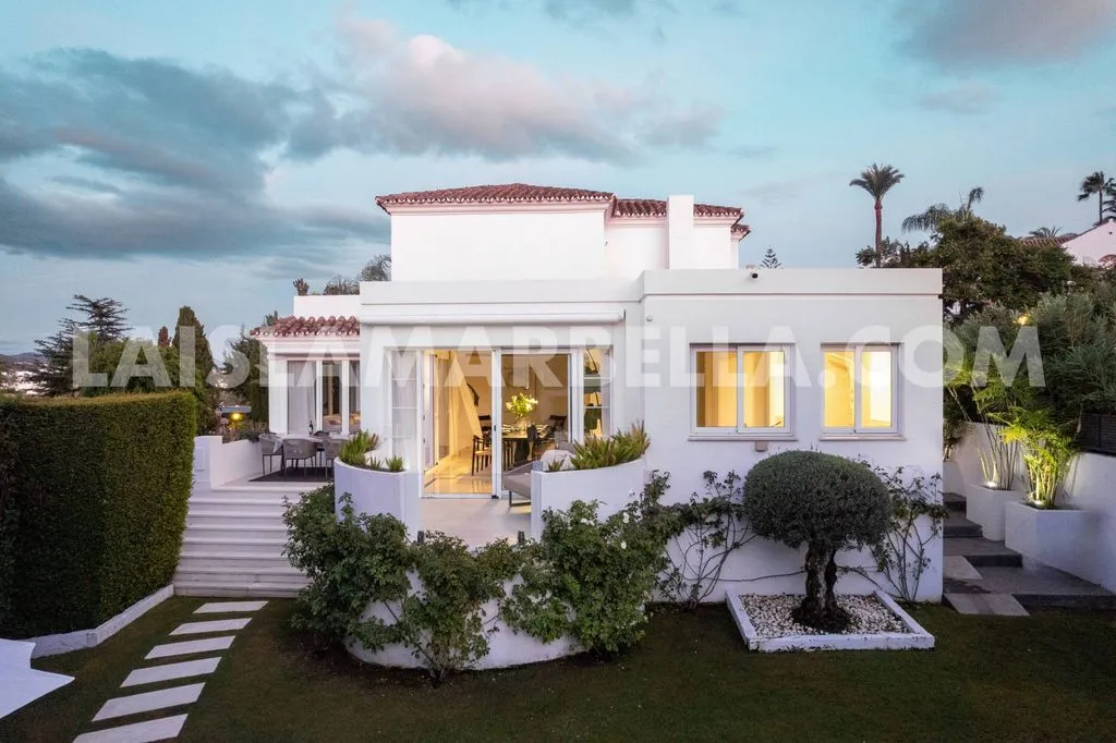 Villa 228m² in Portugal, Oeirash. Priced at 1850000€ rent photo-1