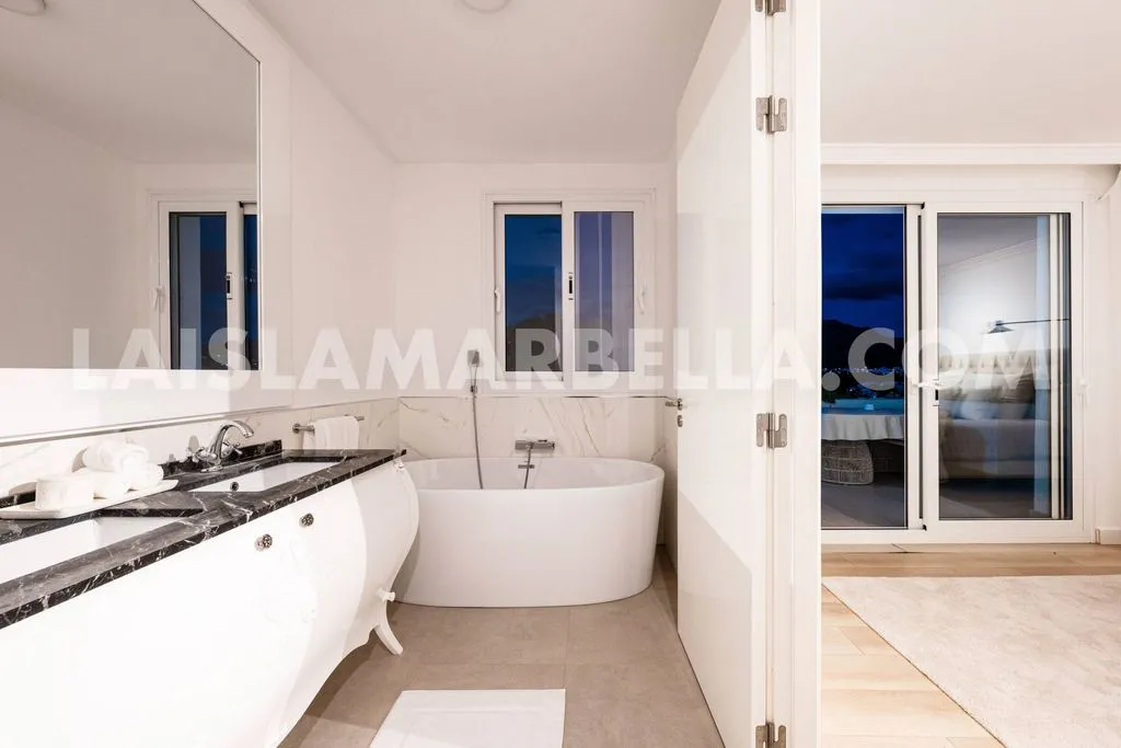 Villa 228m² in Portugal, Oeirash. Priced at 1850000€ rent photo-5