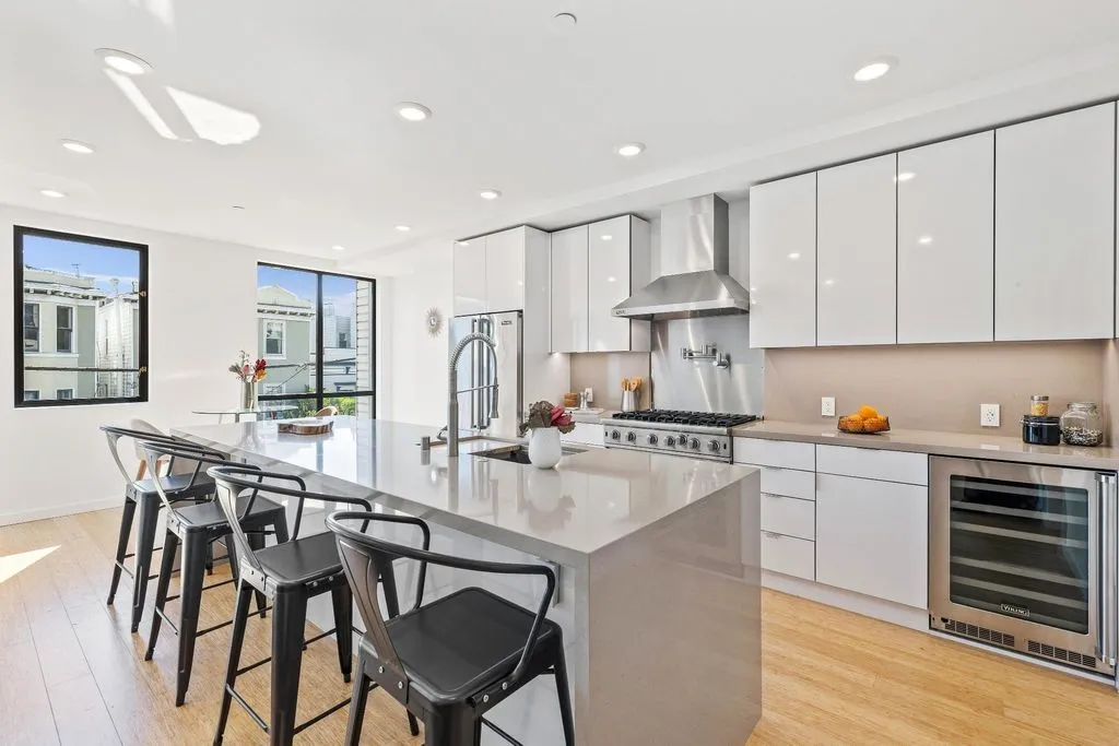 Flat 155m² in USA, San Francisco. Priced at 1669300€ rent photo-6