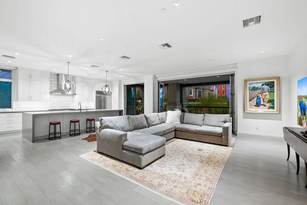Flat 294m² in USA, Scottsdale. Priced at 2282200€ rent photo-1