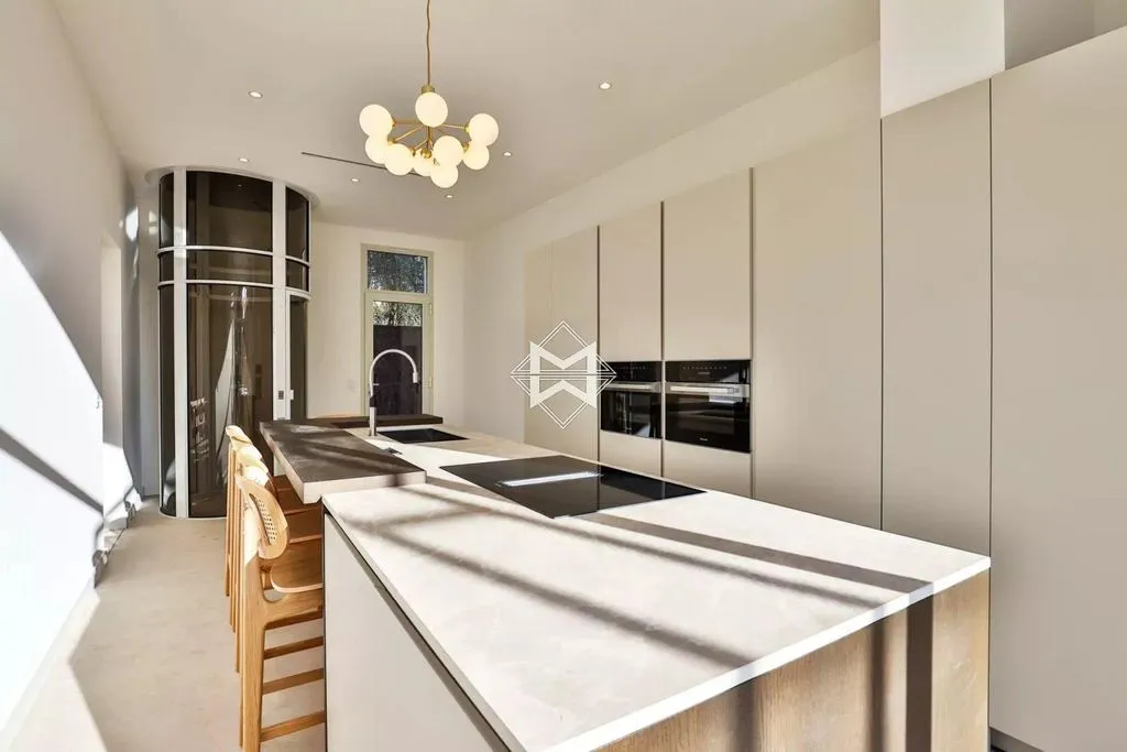 Villa 262m² in Italy, Arma di Taja. Priced at 5900000€ rent photo-5