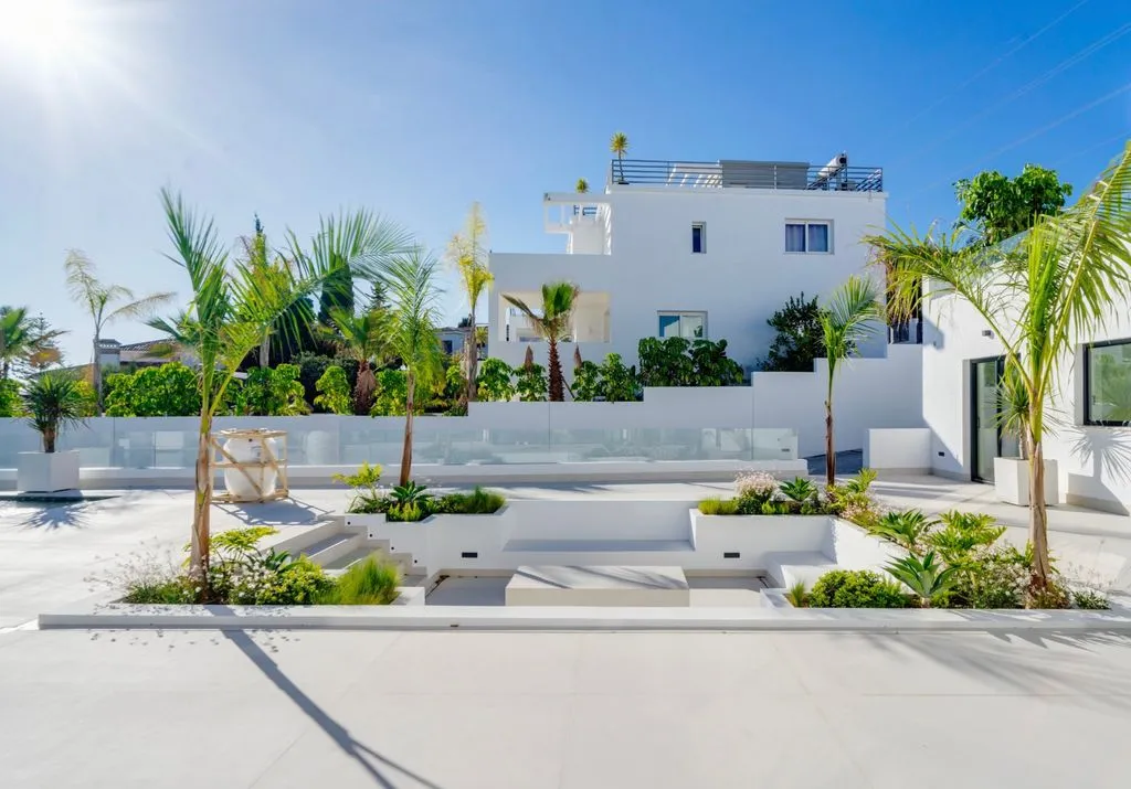 Villa 650m² in Portugal, Oeirash. Priced at 3650000€ rent photo-6