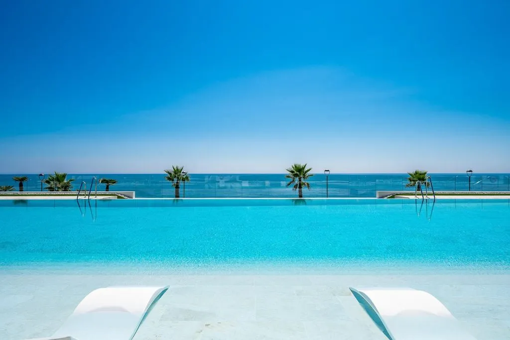 Penthouse 752m² in USA, Southbury. Priced at 8000000€ rent photo-2