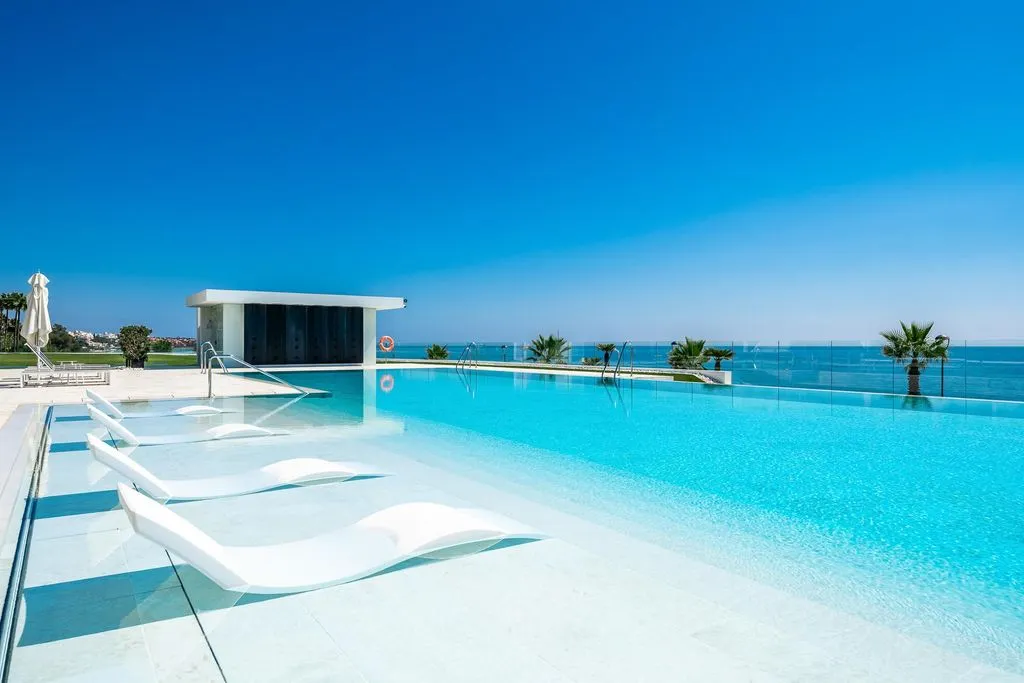 Penthouse 752m² in USA, Southbury. Priced at 8000000€ rent photo-3