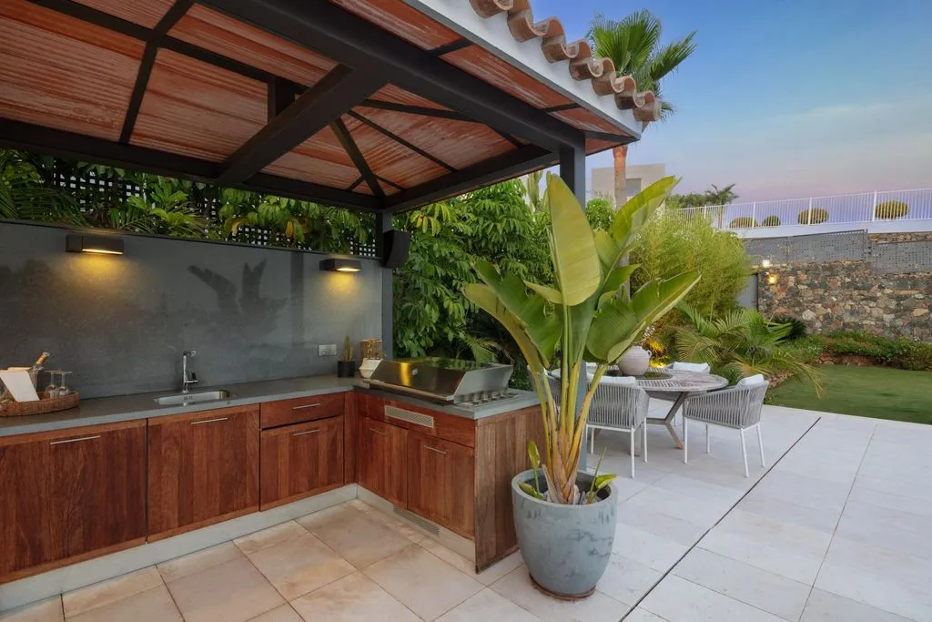 Villa 850m² in Portugal, Oeirash. Priced at 4850000€ rent photo-5