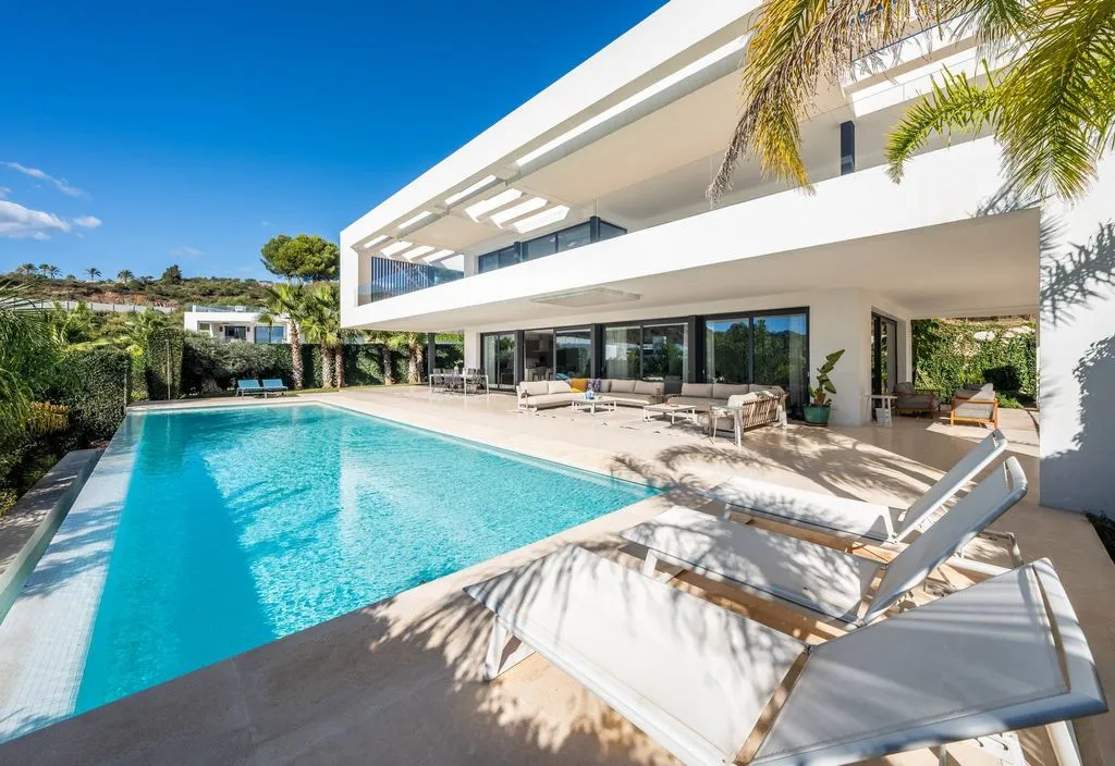 Villa 497m² in Portugal, Oeirash. Priced at 3690000€ rent photo-1