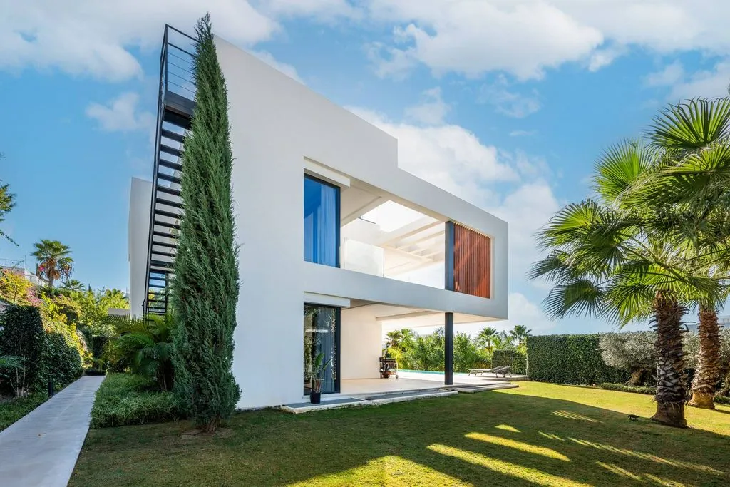 Villa 497m² in Portugal, Oeirash. Priced at 3690000€ rent photo-2