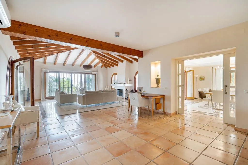 Villa 442m² in Portugal, Oeirash. Priced at 4995000€ rent photo-3