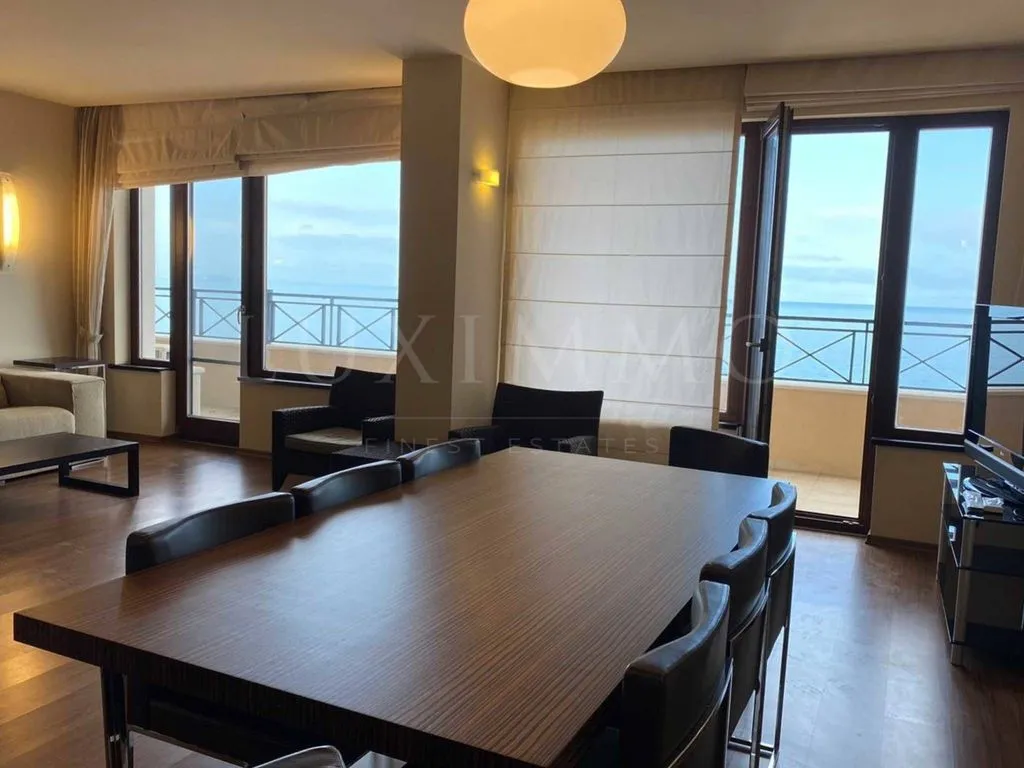 Penthouse 239m² in Bulgaria, Golden Sands. Priced at 330000€ rent photo-1