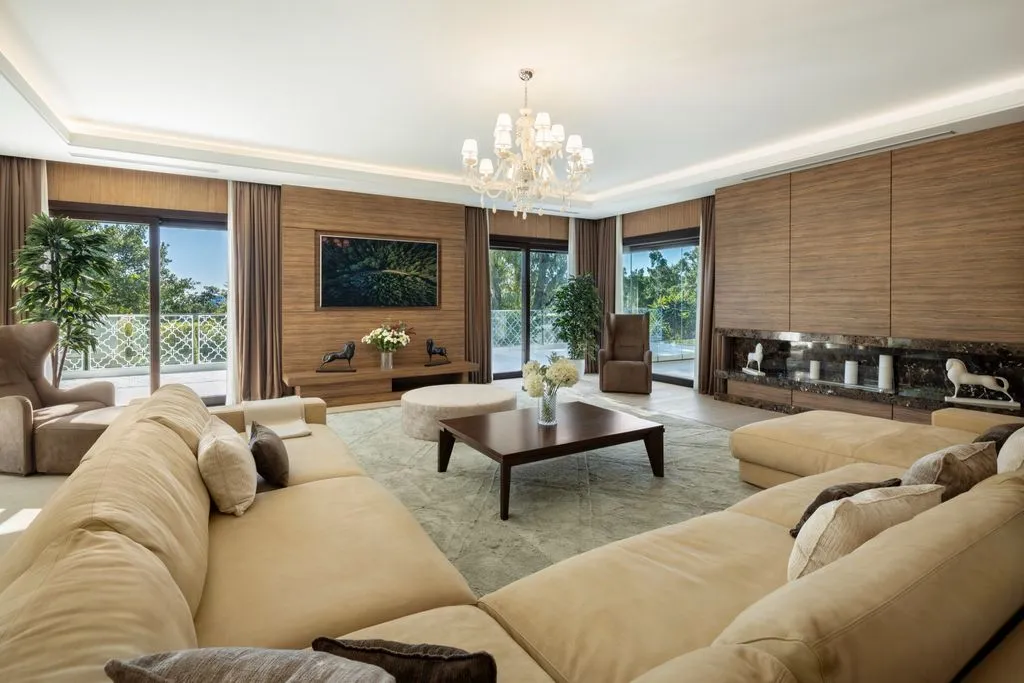 Villa 1023m² in Portugal, Oeirash. Priced at 7500000€ rent photo-3