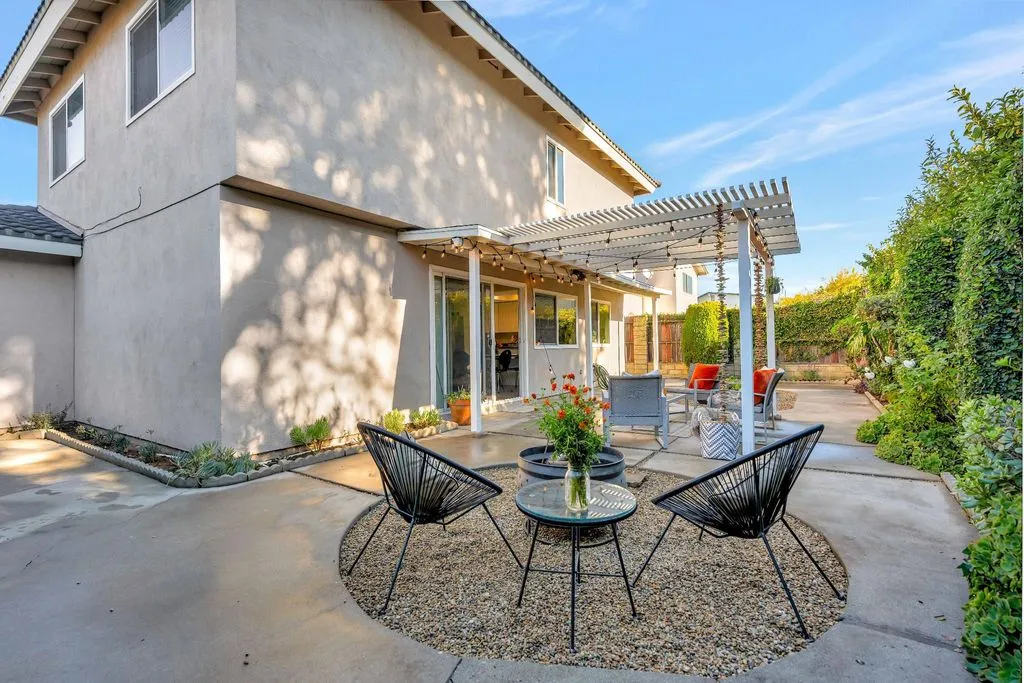 House 197m² in USA, LA. Priced at 1508400€ rent photo-1