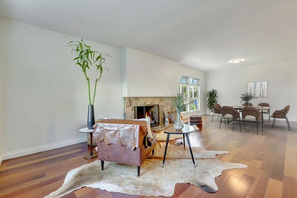 House 197m² in USA, LA. Priced at 1508400€ rent photo-4
