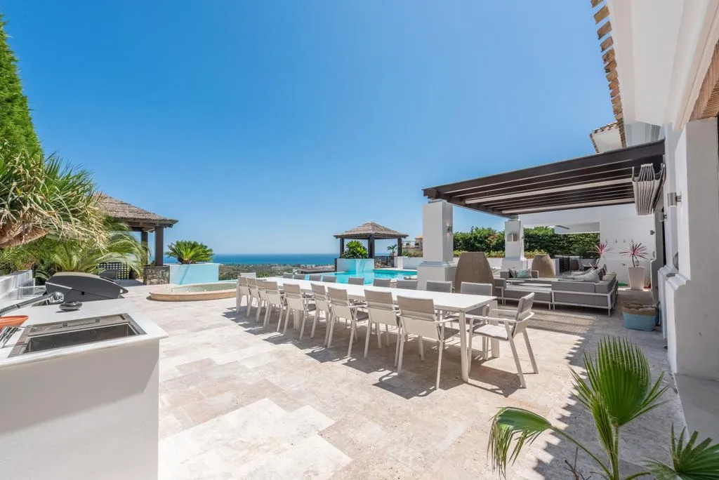 Villa 1128m² in Portugal, Oeirash. Priced at 6995000€ rent photo-2