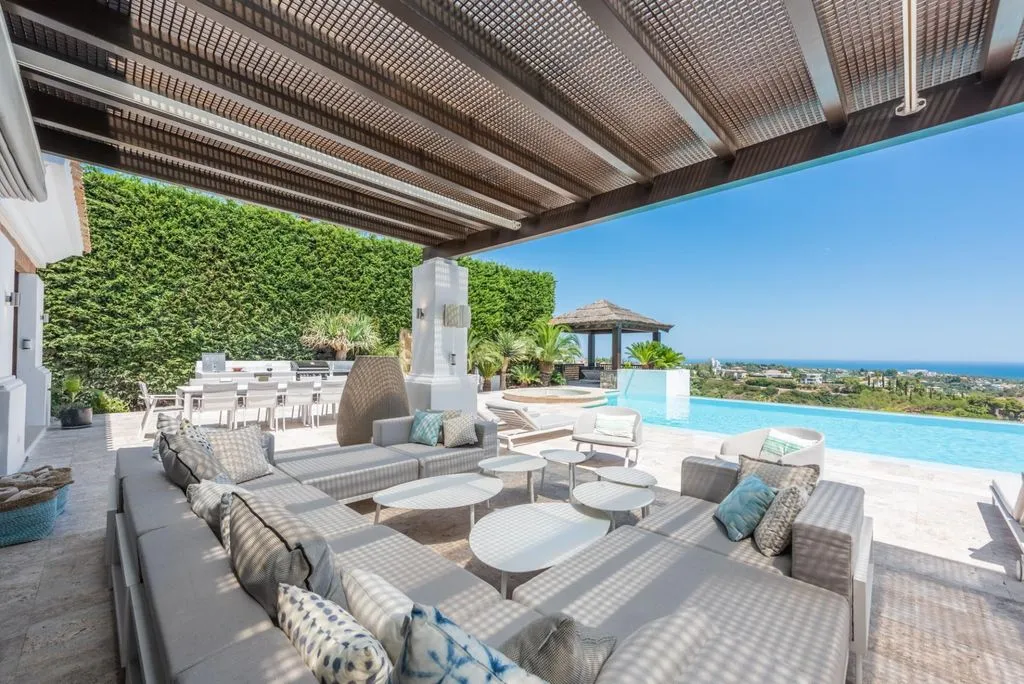 Villa 1128m² in Portugal, Oeirash. Priced at 6995000€ rent photo-5