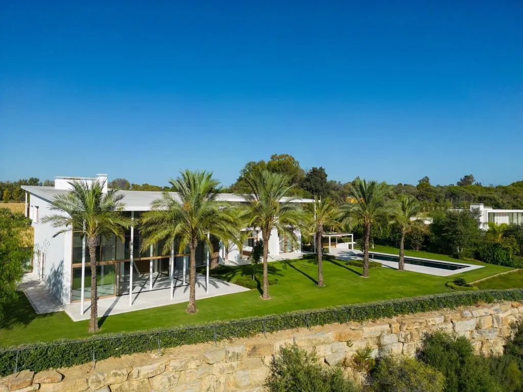Villa 795m² in Portugal, Oeirash. Priced at 9000000€ rent photo-4