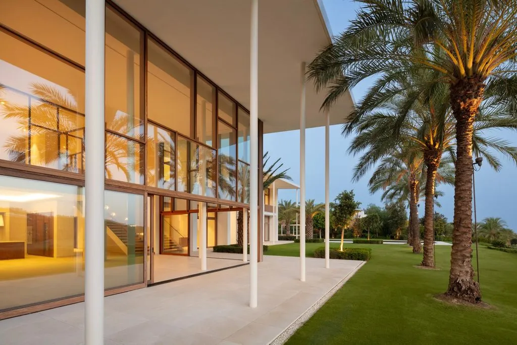 Villa 795m² in Portugal, Oeirash. Priced at 9000000€ rent photo-5