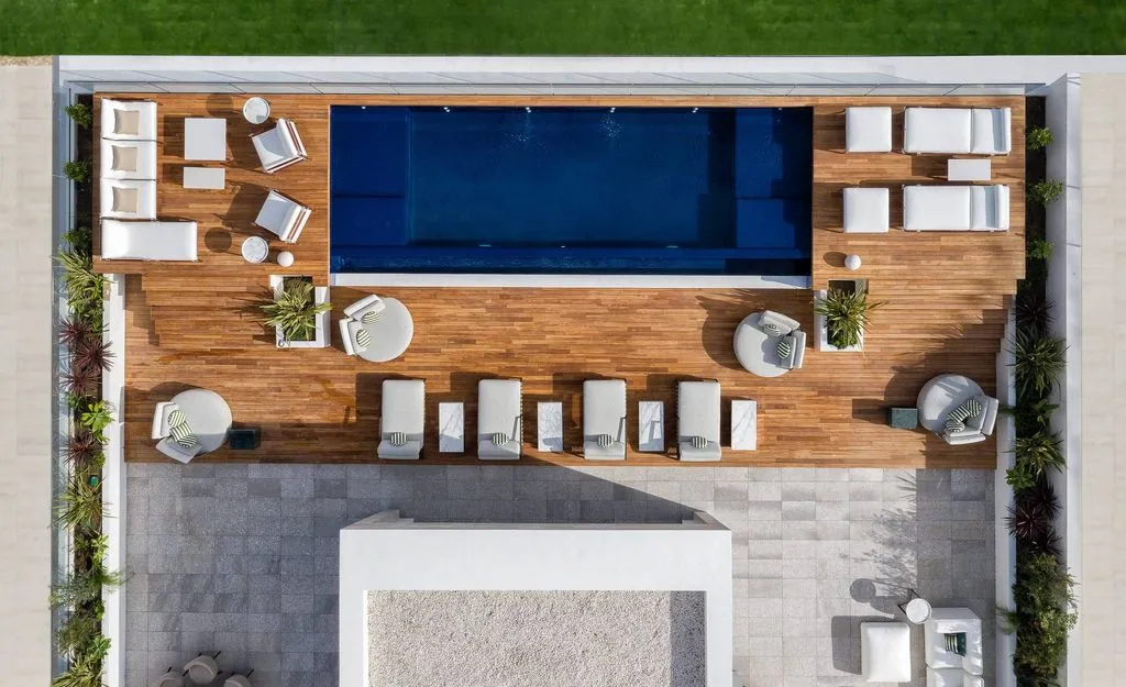 Flat 252m² in Portugal, Oeirash. Priced at 4250000€ rent photo-2