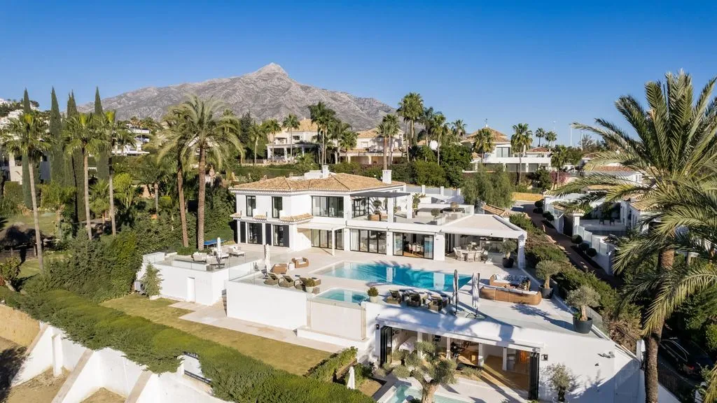Villa 650m² in Portugal, Oeirash. Priced at 7900000€ rent photo-1