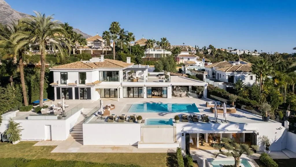 Villa 650m² in Portugal, Oeirash. Priced at 7900000€ rent photo-2