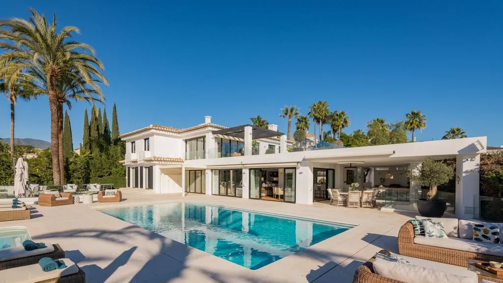 Villa 650m² in Portugal, Oeirash. Priced at 7900000€ rent photo-3