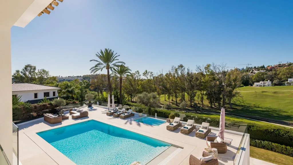 Villa 650m² in Portugal, Oeirash. Priced at 7900000€ rent photo-4
