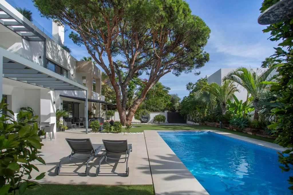 Villa 668m² in Portugal, Oeirash. Priced at 5625000€ rent photo-2