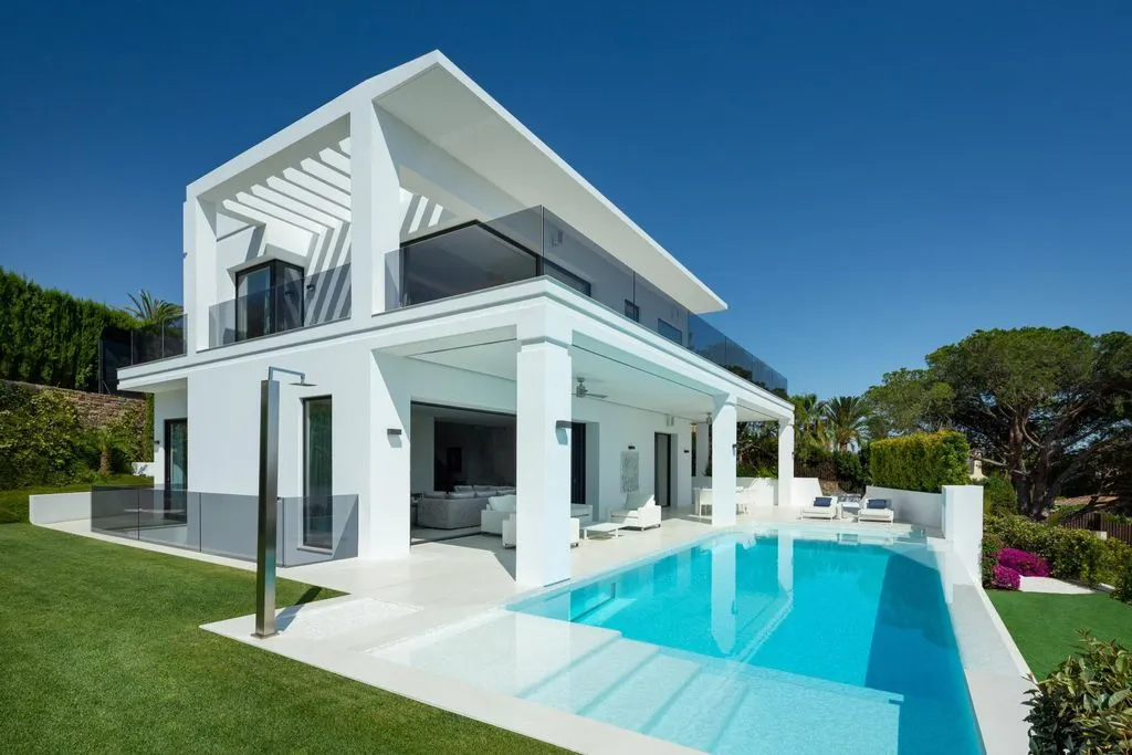 Villa 569m² in Portugal, Oeirash. Priced at 5650000€ rent photo-4