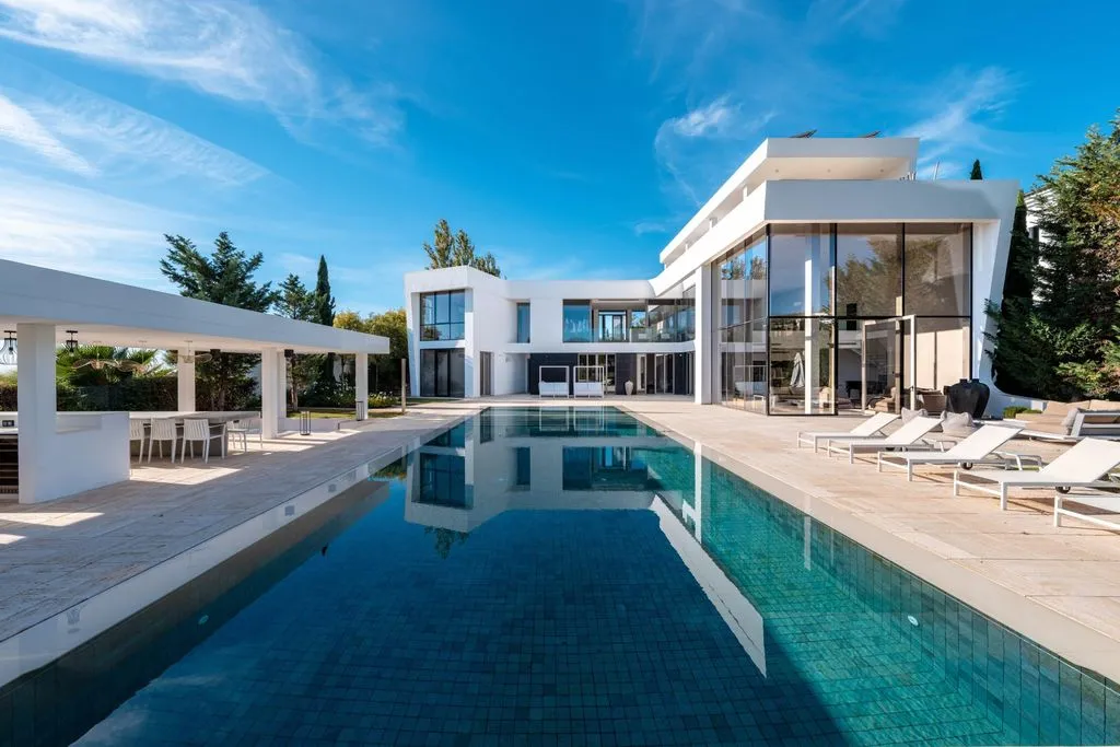 Villa 680m² in Portugal, Oeirash. Priced at 4995000€ rent photo-1