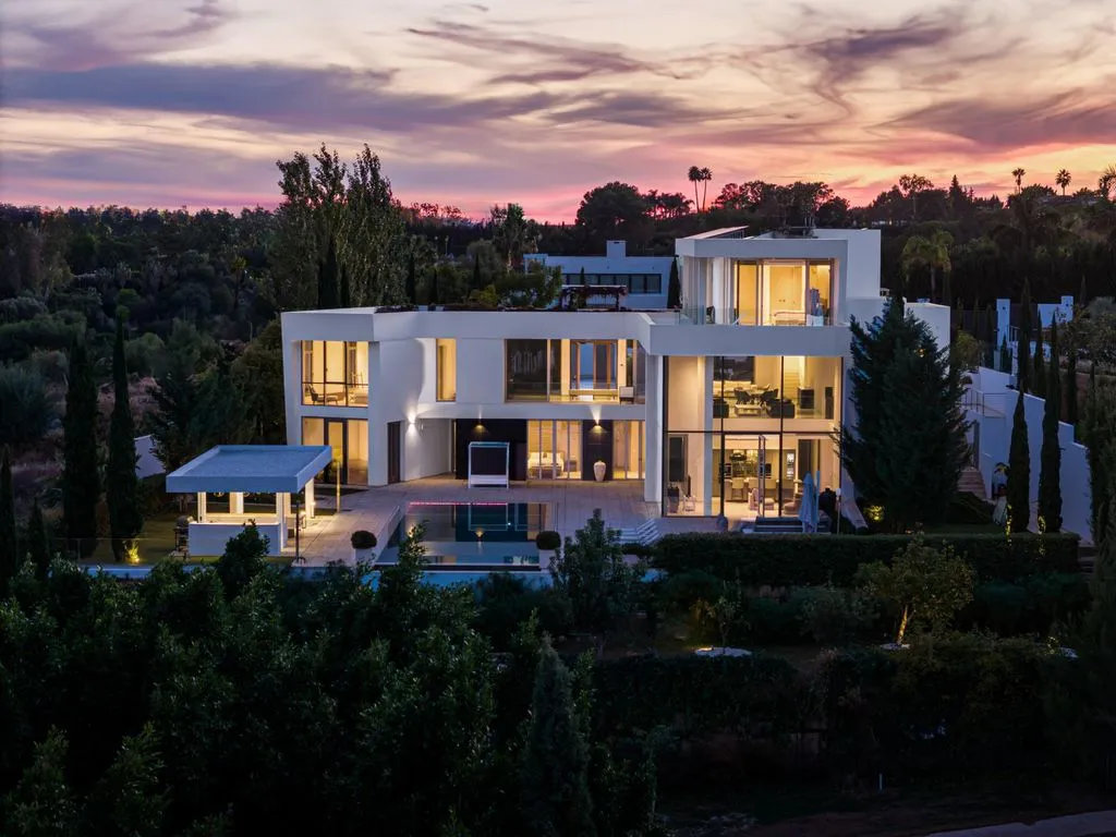 Villa 680m² in Portugal, Oeirash. Priced at 4995000€ rent photo-3