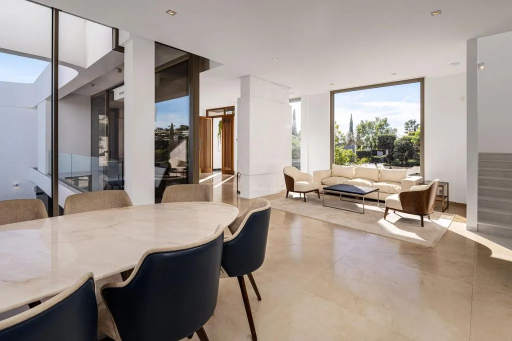 Villa 680m² in Portugal, Oeirash. Priced at 4995000€ rent photo-4