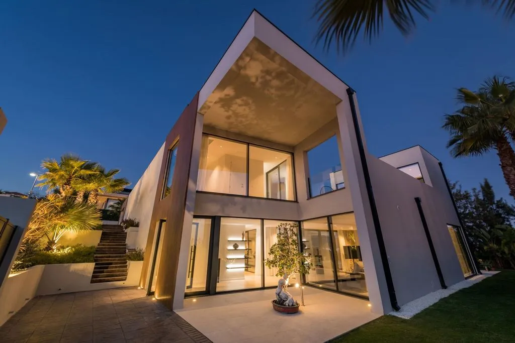 Villa 465m² in Portugal, Oeirash. Priced at 6400000€ rent photo-4