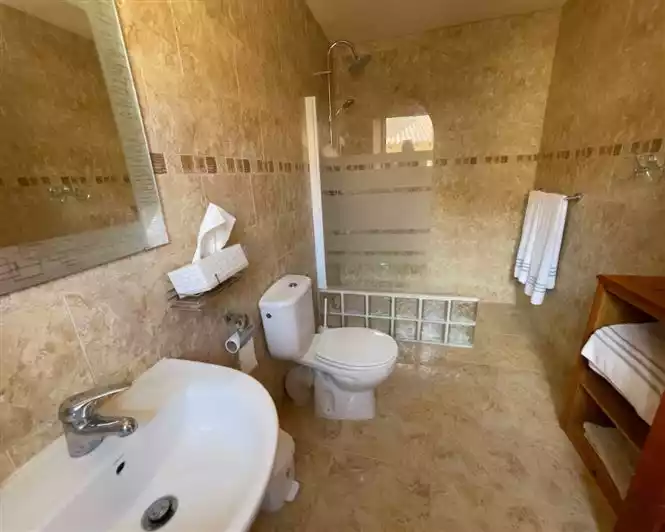 Other Properties 188m² in Portugal, Madeira. Priced at 280000€ rent photo-18