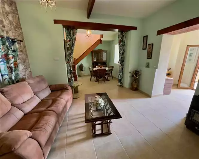 Other Properties 188m² in Portugal, Madeira. Priced at 280000€ rent photo-5