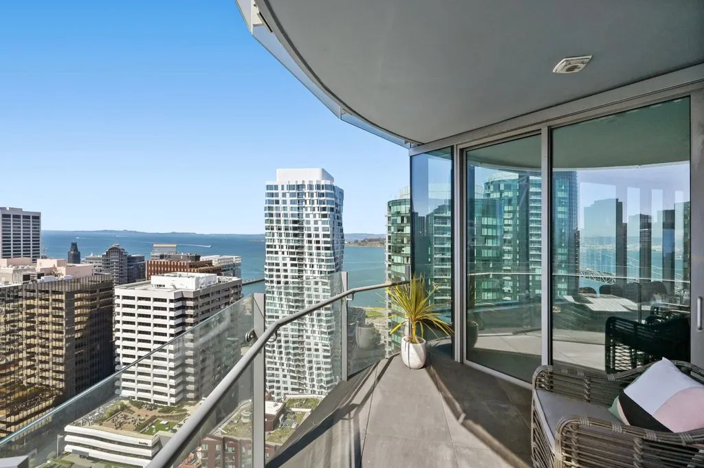 Flat 249m² in USA, San Francisco. Priced at 4482100€ rent photo-4