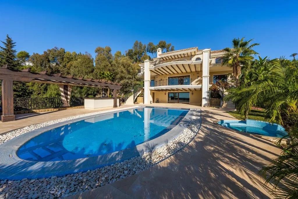 Villa 834m² in Portugal, Oeirash. Priced at 5495000€ rent photo-1