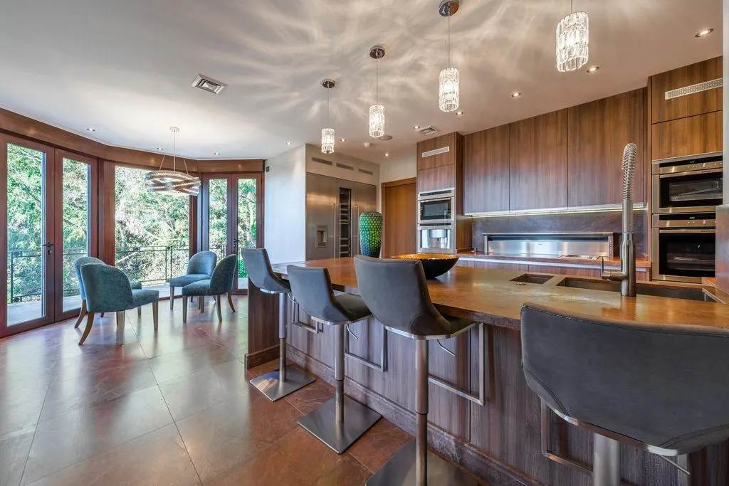 Villa 834m² in Portugal, Oeirash. Priced at 5495000€ rent photo-5