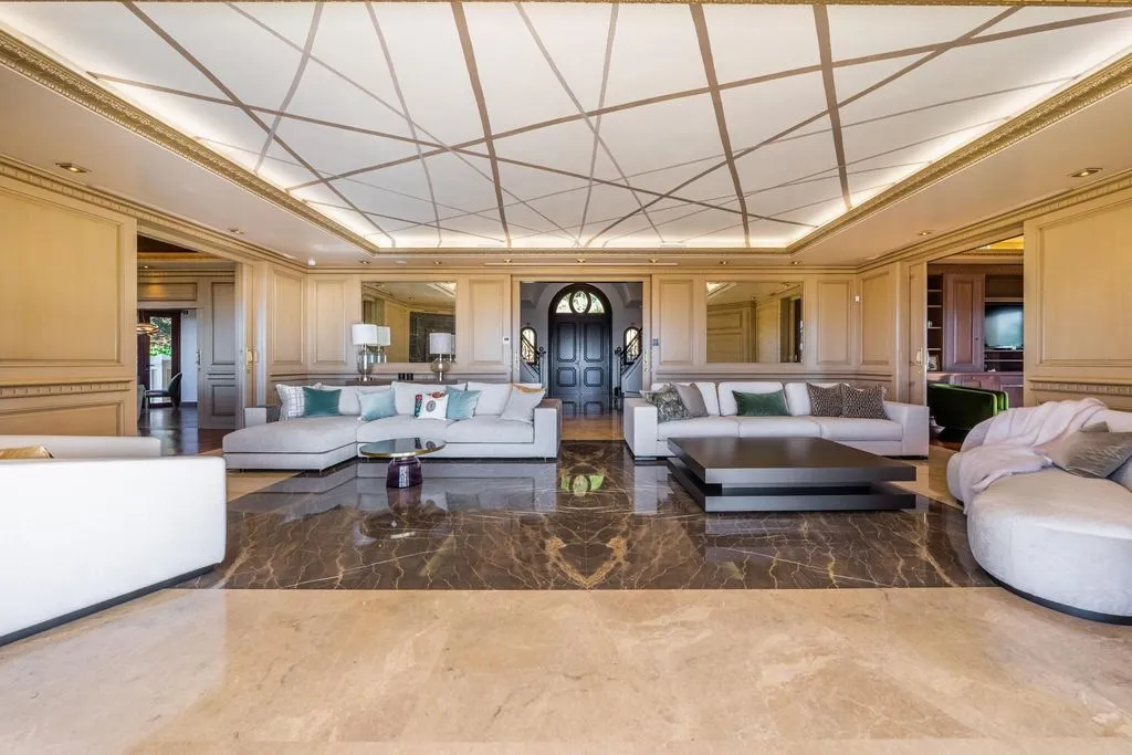 Villa 834m² in Portugal, Oeirash. Priced at 5495000€ rent photo-6