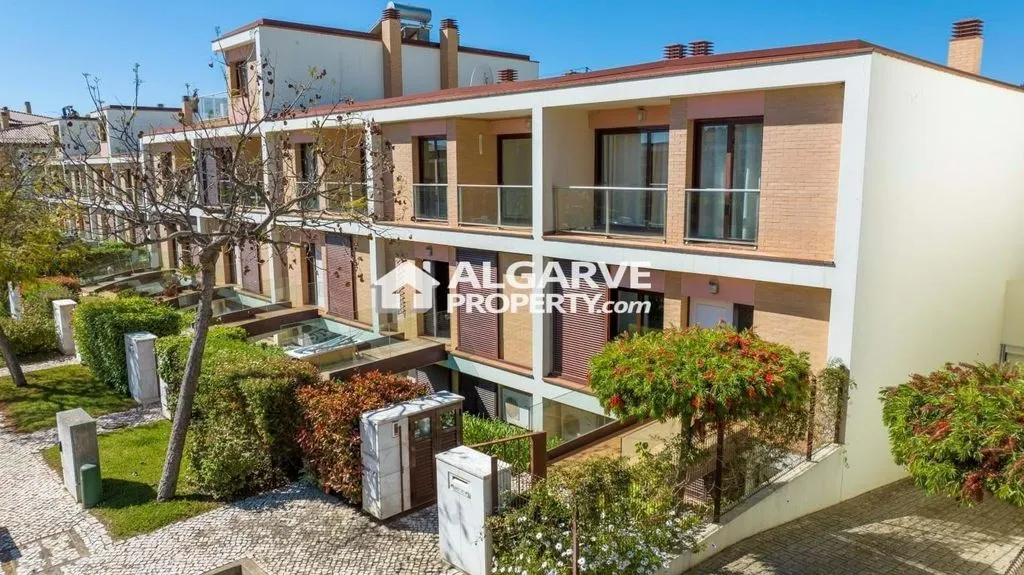 Villa 207m² in Italy, Rieti. Priced at 980000€ rent photo-6