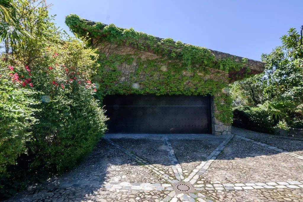 House 2520m² in Portugal, Lisbon. Priced at 8000000€ rent photo-4