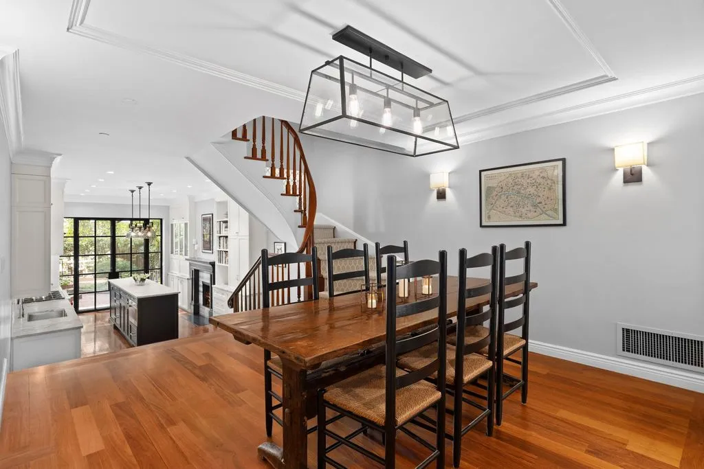 Townhouse 363m² in USA, New York. Priced at 6398400€ rent photo-6