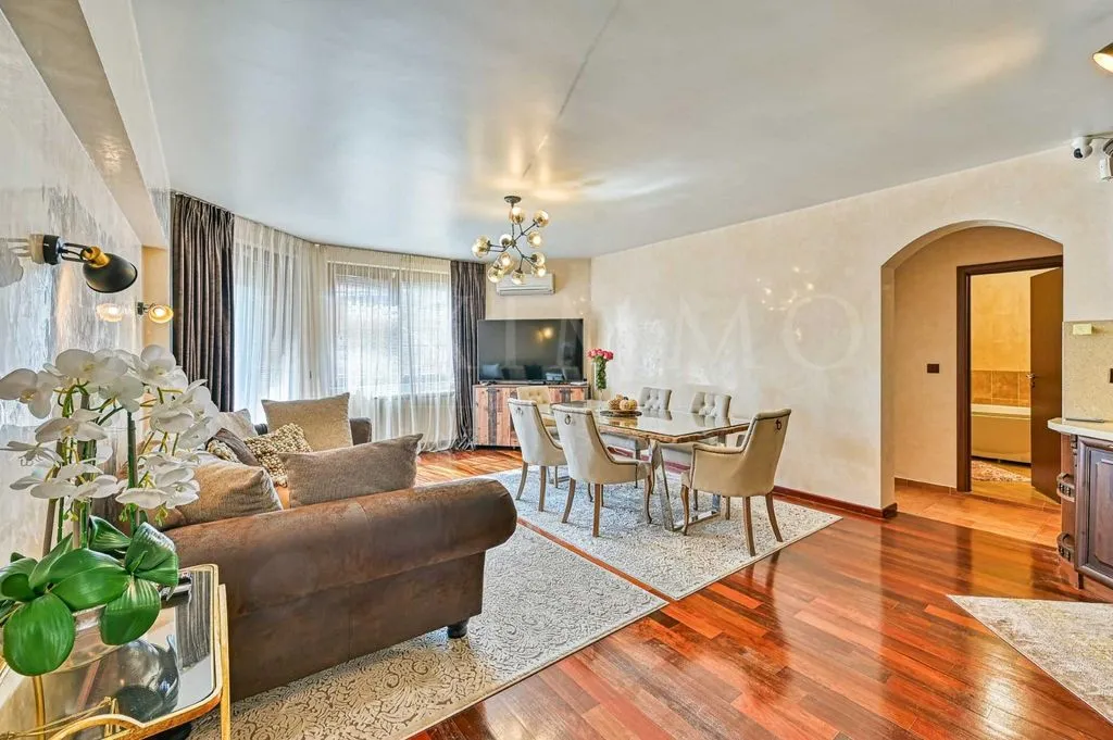 Flat 171m² in USA, Houston. Priced at 386000€ rent photo-1