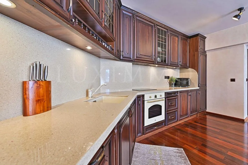 Flat 171m² in USA, Houston. Priced at 386000€ rent photo-2