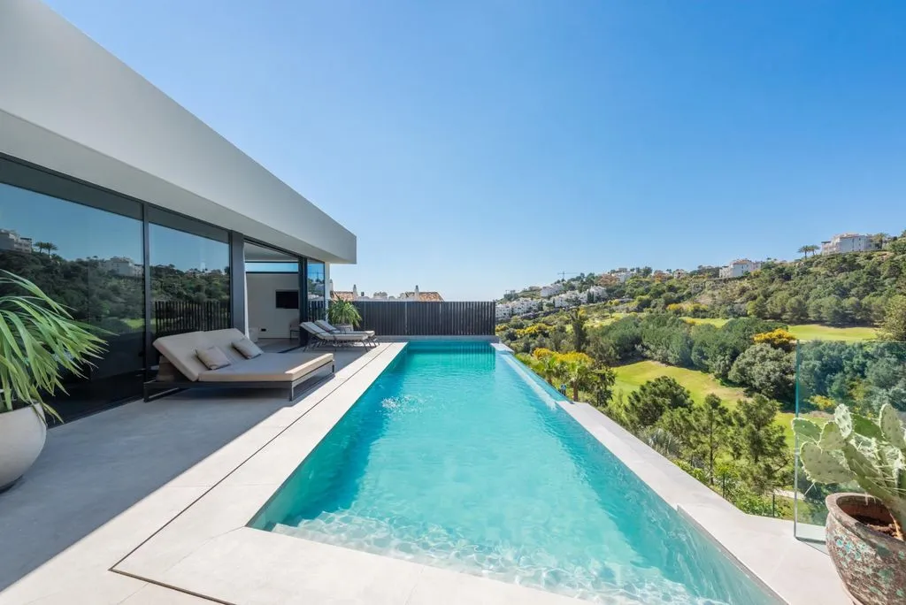 Villa 305m² in Portugal, Oeirash. Priced at 2985000€ rent photo-4